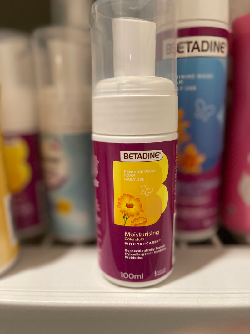 New Betadine Feminine Wash Moist Calendula 100ml