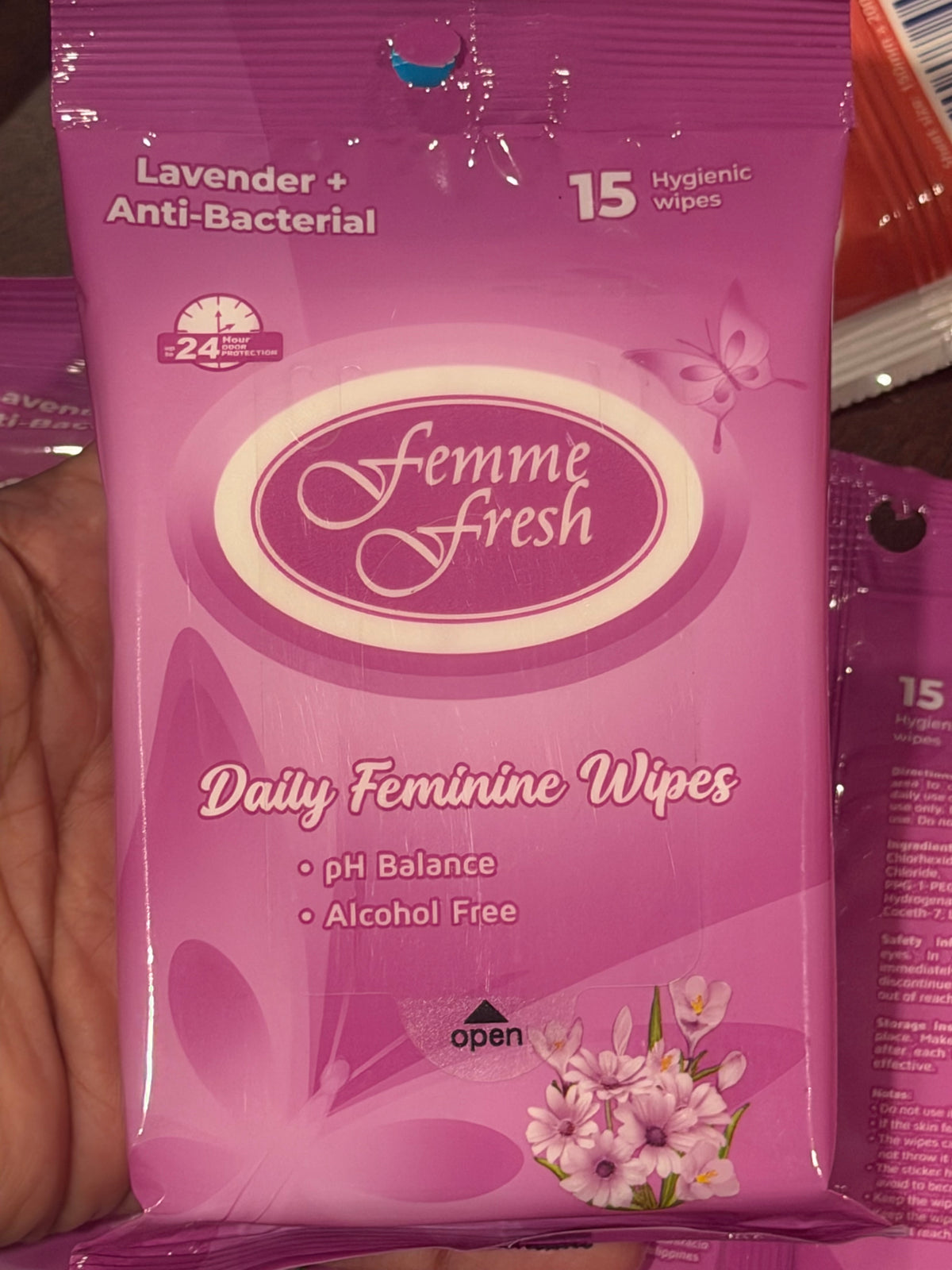 FEMME FRESH Lavender + Antibacterial Daily Feminine Wipes 15 Wipes