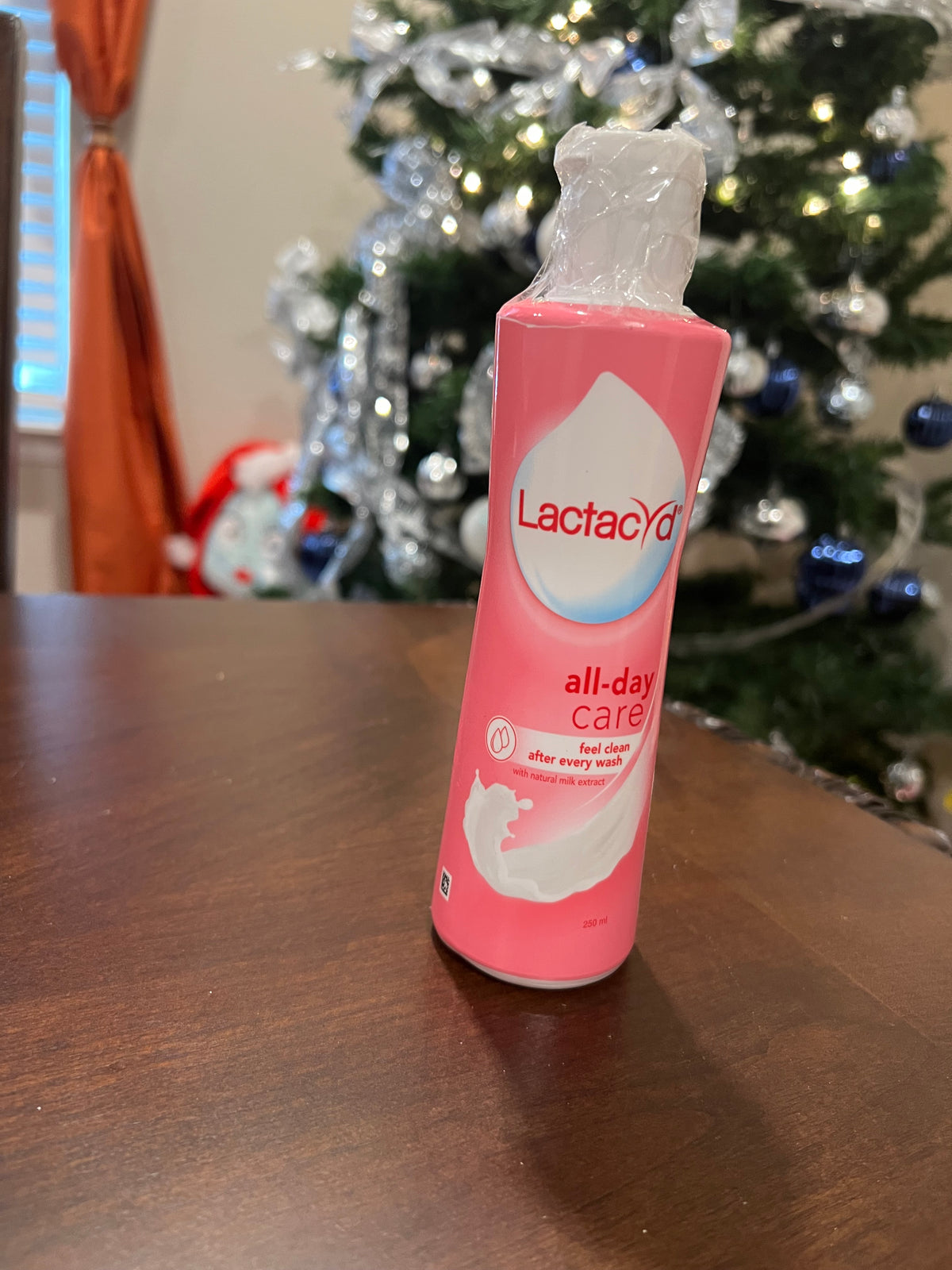 LACTACYD All-Day Care Cleansing Daily Feminine Wash 250ml