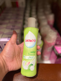 Stay fresh every day with Lactacyd Odor Block Daily Feminine Wash 150ml — gentle, effective care for odor protection and all-day comfort.